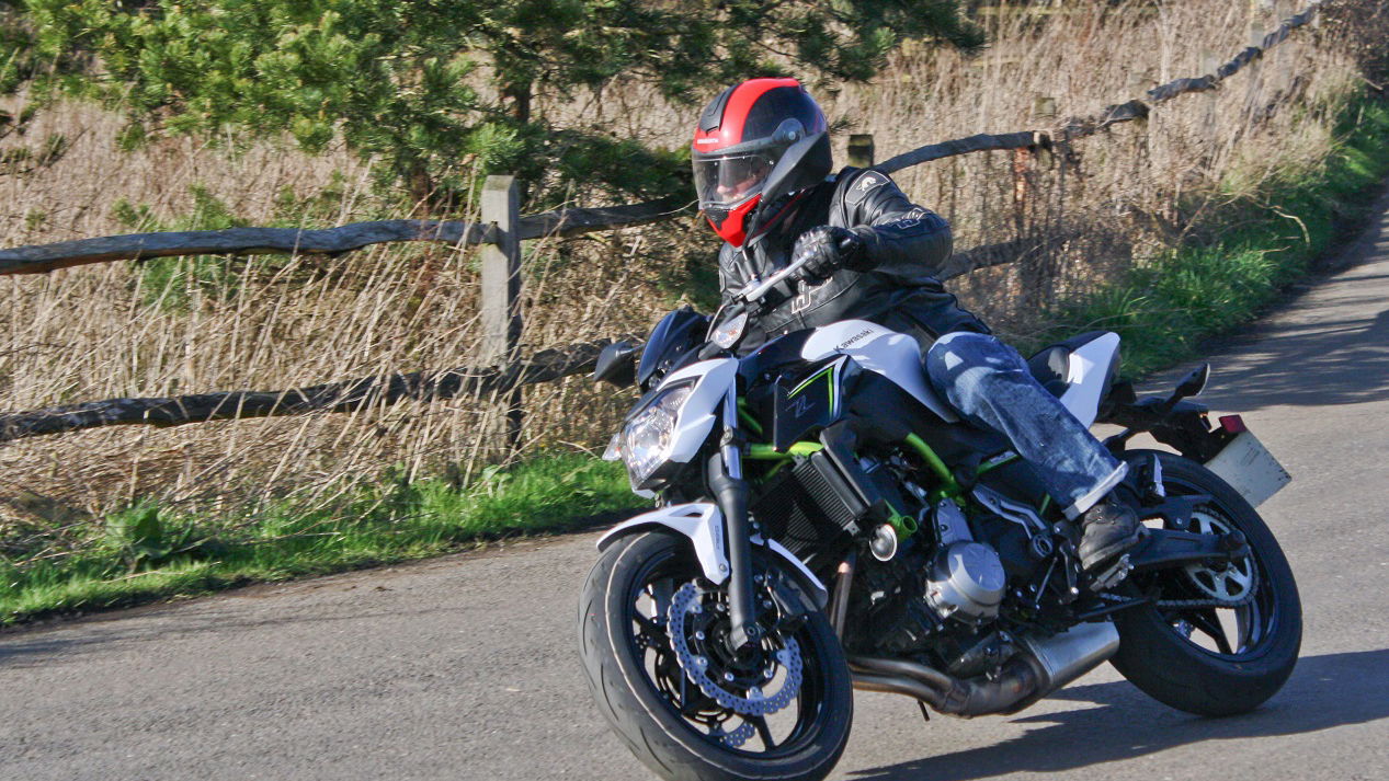Kawasaki Z650 video review